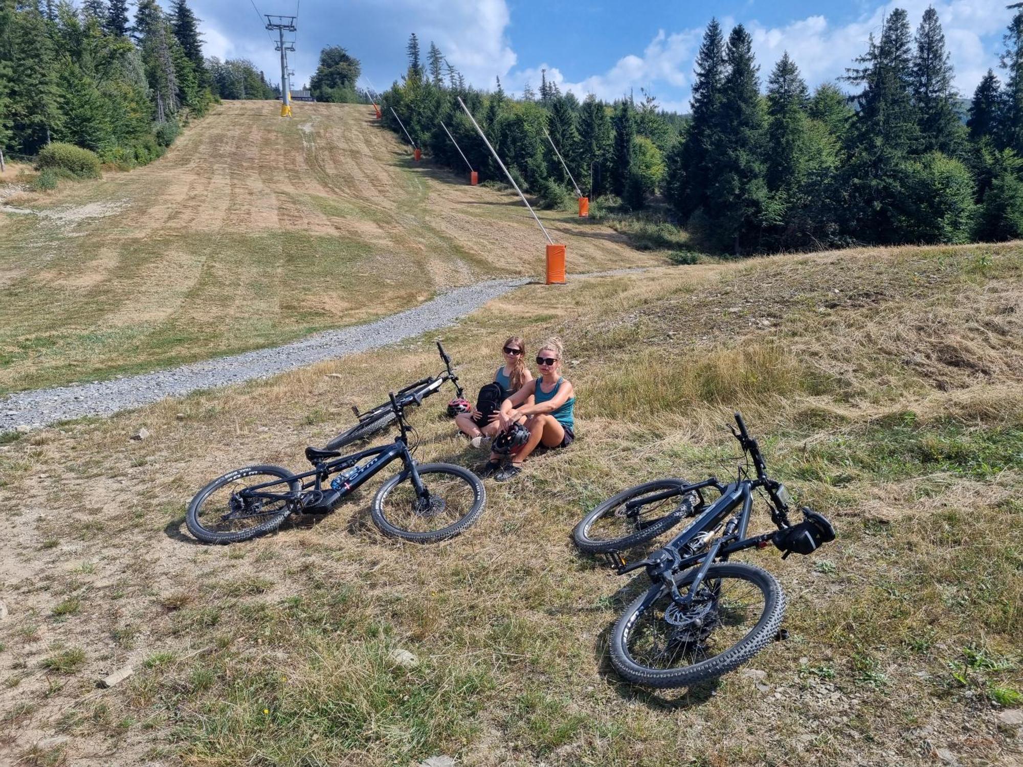 Apartament Elbrus Czyrna Szczyrk Wypozyczalnia Rowerow E-Bike Czyrna Szkola Narciarska & Wypozyczalnia Ski Serwis Exteriér fotografie